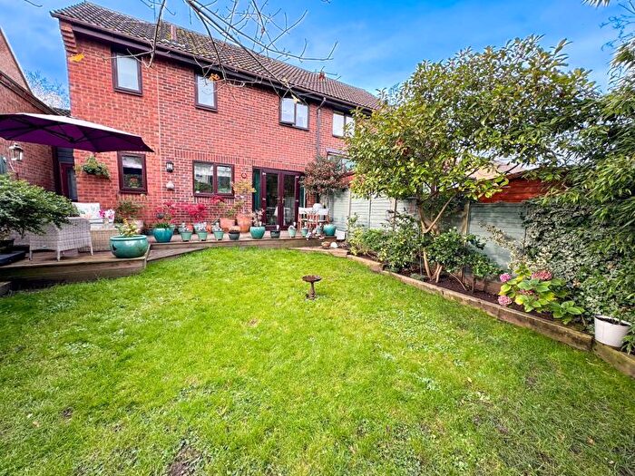 4 Bedroom Semi-Detached House For Sale In North Close, Drayton Parslow, MK17