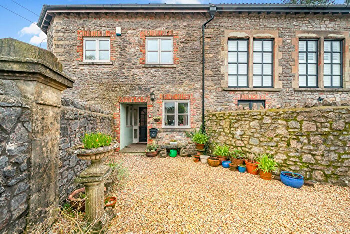 5 Bedroom Character Property For Sale In High Street, Oakhill Radstock, BA3