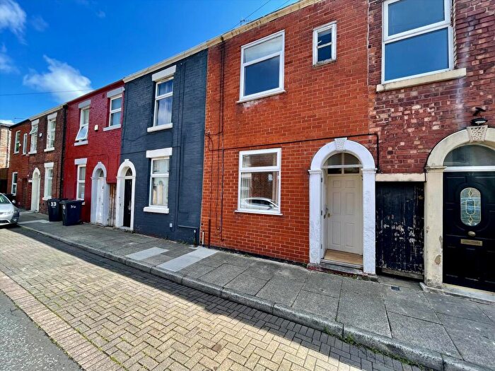 3 Bedroom House To Rent In Shuttleworth Road, Preston, PR1