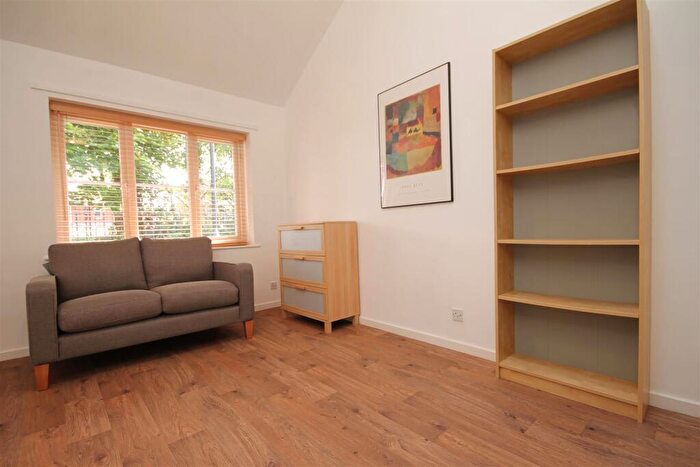 1 Bedroom Apartment To Rent In Middlewood Park, Fenham, NE4