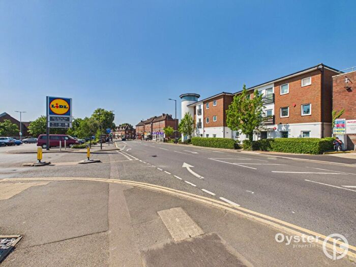 1 Bedroom Apartment For Sale In High Road, Azure, HA3