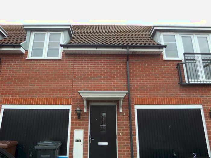 2 Bedroom Flat To Rent In Gabriel Crescent, Lincoln, LN2