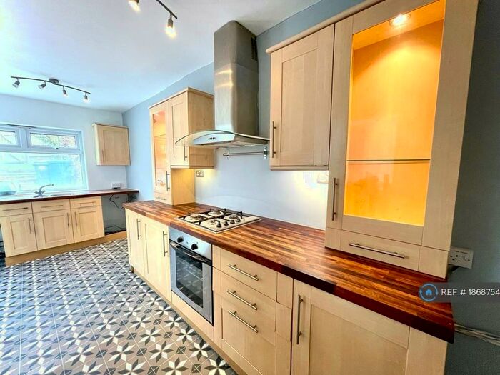 3 Bedroom Terraced House To Rent In Radford Road, Coventry, CV6