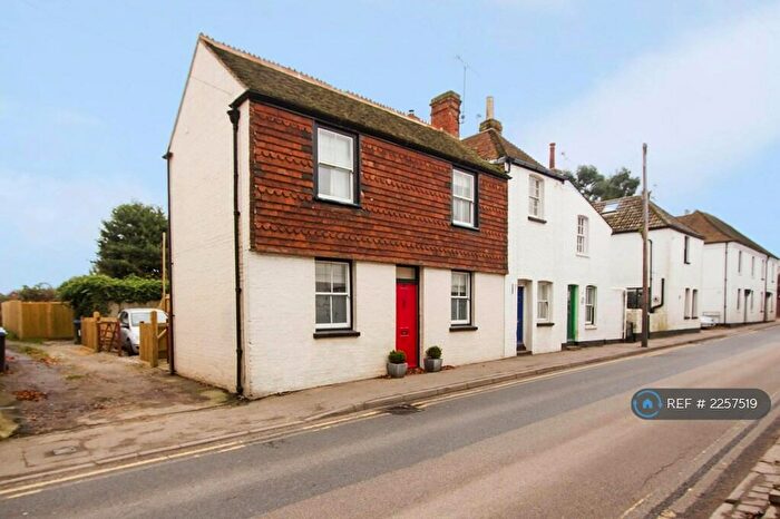 3 Bedroom End Of Terrace House To Rent In High Street, Canterbury, CT3