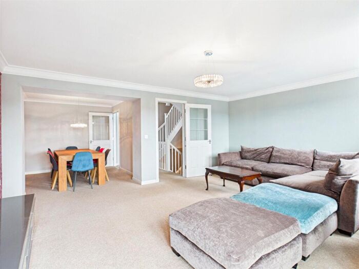 4 Bedroom House To Rent In Hillpark Grove, Edinburgh, EH4