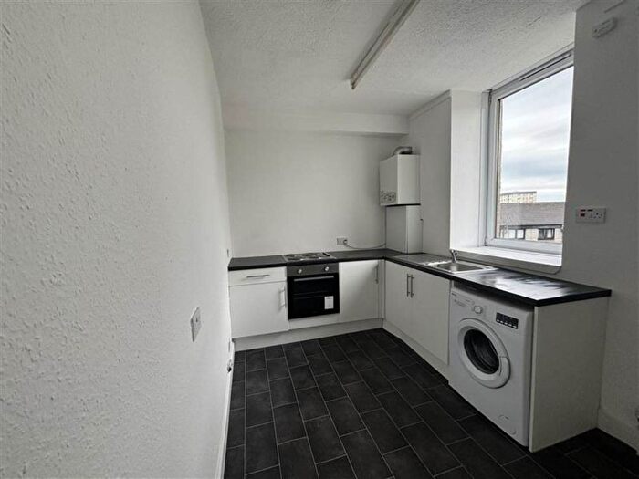 1 Bedroom Flat To Rent In Hilltown, Dundee, DD3