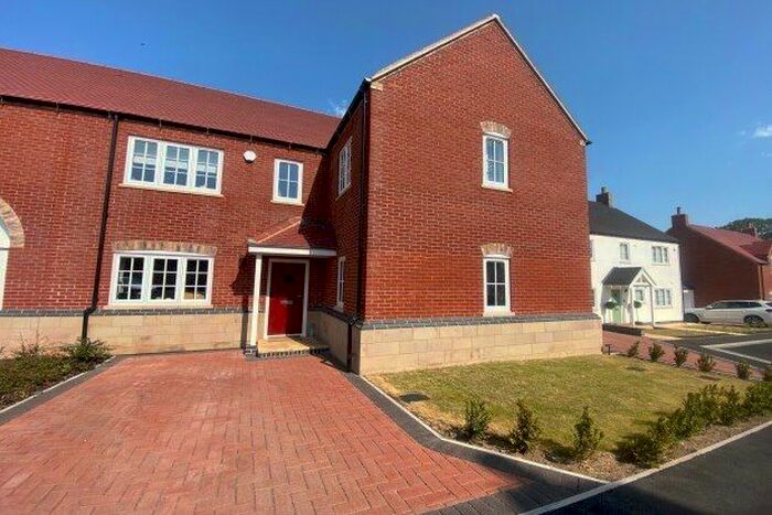 5 Bedroom Property To Rent In Avocet Close, Derby, DE74