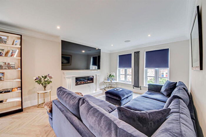 3 Bedroom Town House To Rent In The Open - Marine Gate Mansions, Southport, PR9