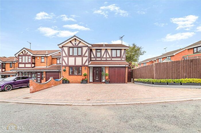 5 Bedroom Detached House For Sale In Falcon, Wilnecote, Tamworth, Staffordshire, B77
