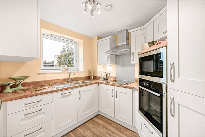 2 Bedroom Flat For Sale In Hammond Way, Cirencester, Gloucestershire, GL7