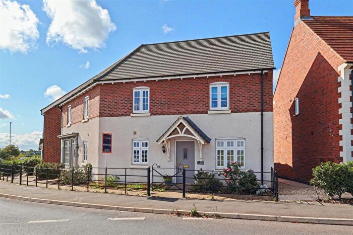 2 Bedroom Semi-Detached House For Sale In Mapperley Plains, Mapperley, Nottingham, NG3
