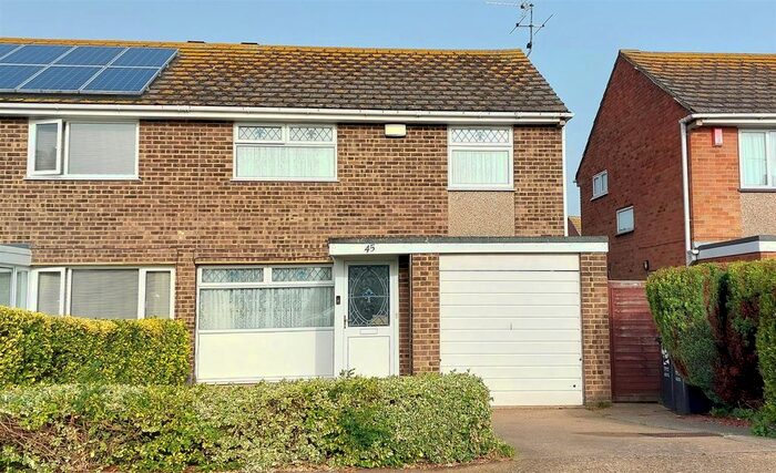 3 Bedroom Semi-Detached House To Rent In Beech Drive, Broadstairs, CT10