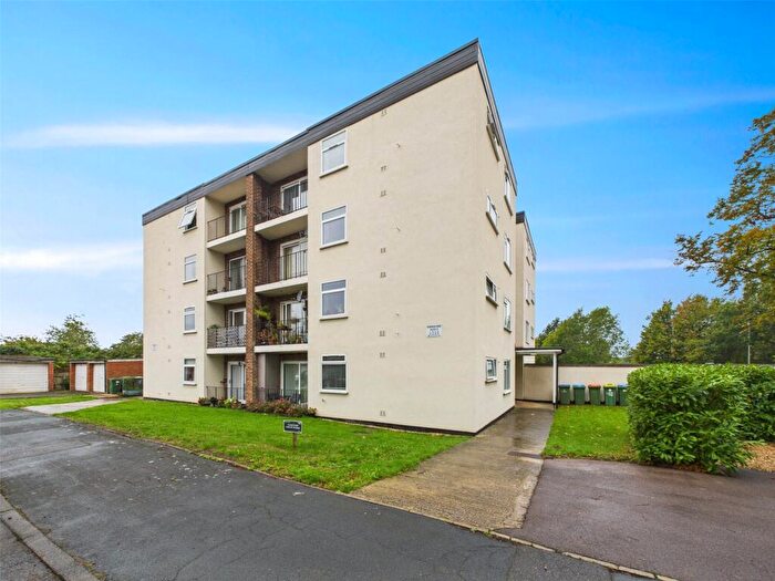 2 Bedroom Apartment For Sale In Belworth Court, Cheltenham, Gloucestershire, GL51