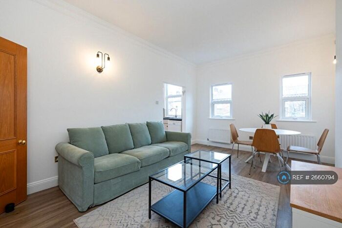 2 Bedroom Flat To Rent In Holloway Road, London, N7