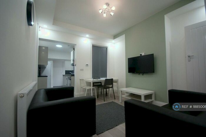 3 Bedroom Terraced House To Rent In Exeter Rd, Birmingham, B29