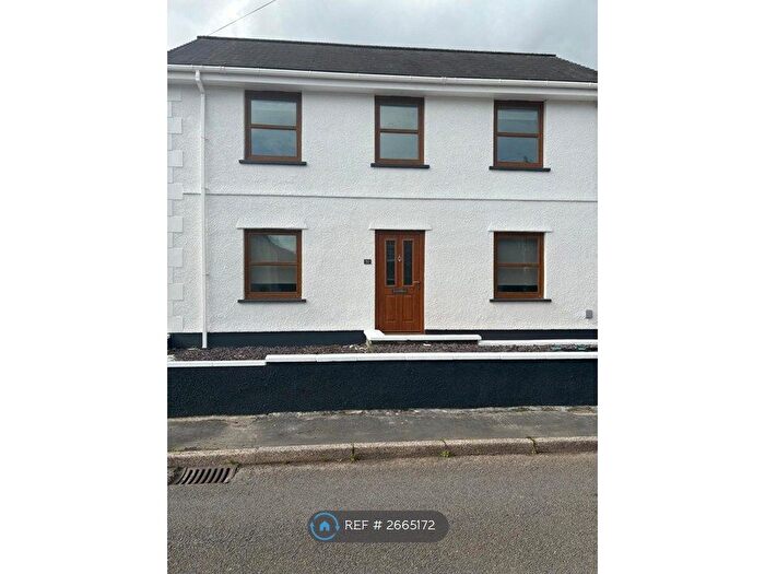 3 Bedroom Detached House To Rent In Grove Road, Pontardawe, Swansea, SA8
