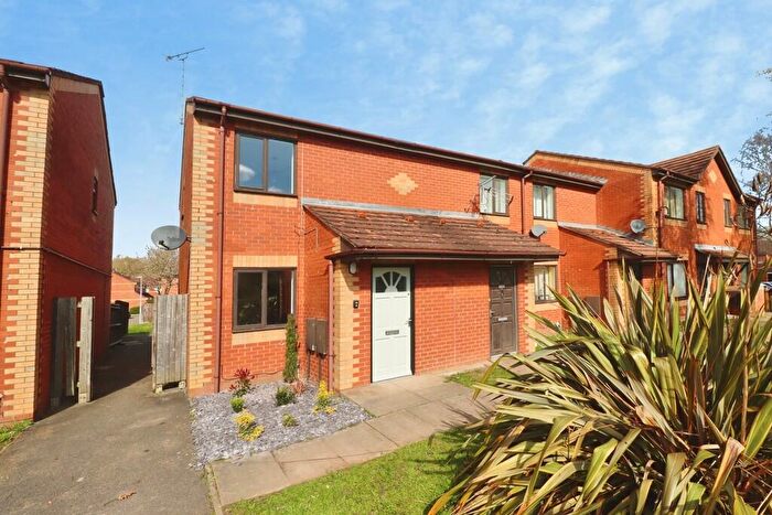 2 Bedroom End Of Terrace House For Sale In Woodfield Avenue, Lincoln, LN6