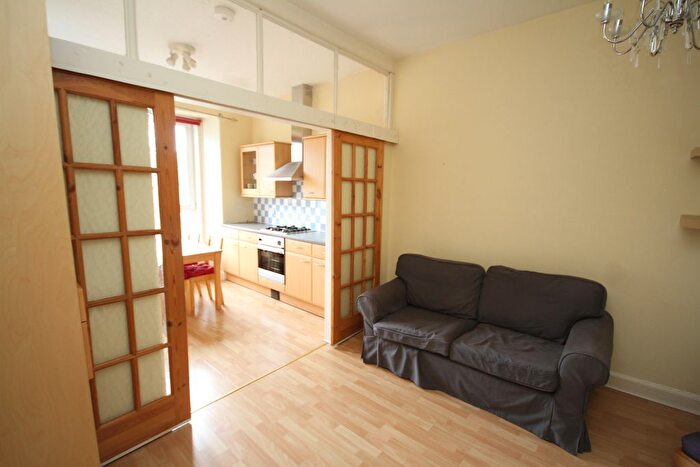1 Bedroom Flat To Rent In Caledonian Place, Dalry, Edinburgh, EH11