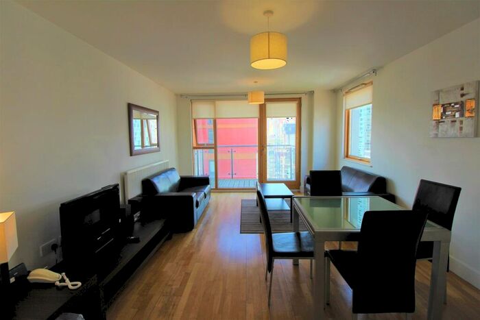 2 Bedroom Flat To Rent In Phoenix Heights, South Quay, E14