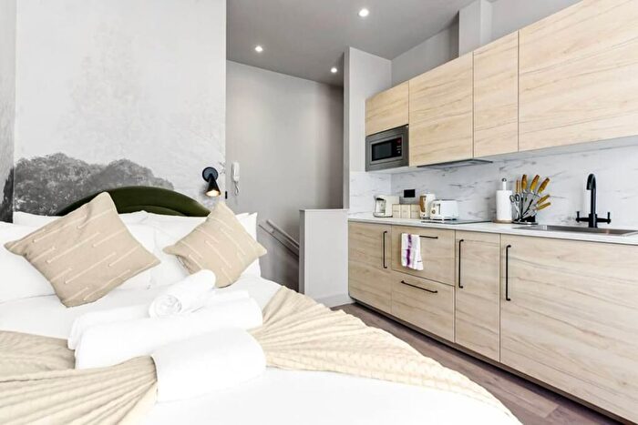 1 Bedroom Studio To Rent In Clapton Common, London, E5