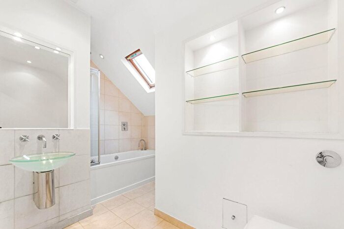 1 Bedroom Flat To Rent In Waldegrave Road, Crystal Palace, London, SE19