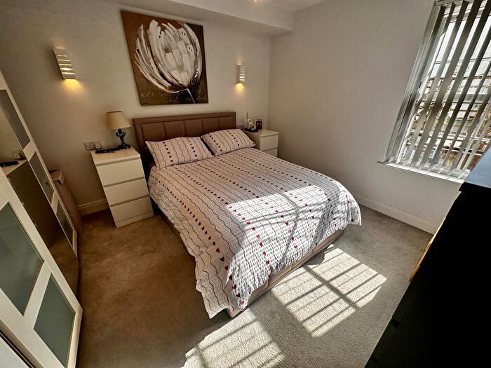 1 Bedroom Flat To Rent In Albert Road, Bournemouth, BH1