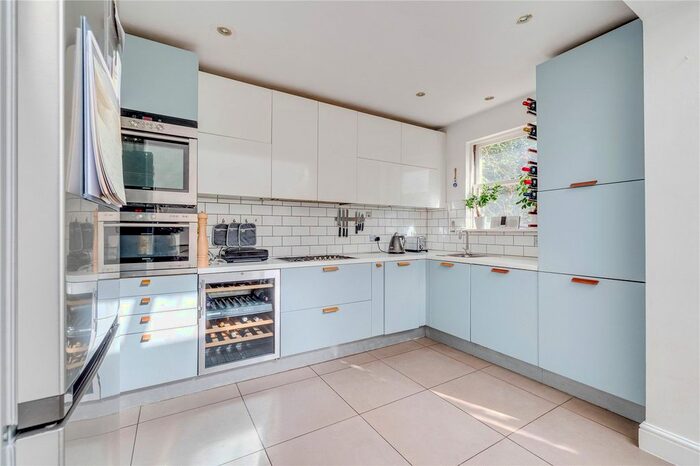 5 Bedroom Terraced House To Rent In Waldemar Avenue, London, SW6