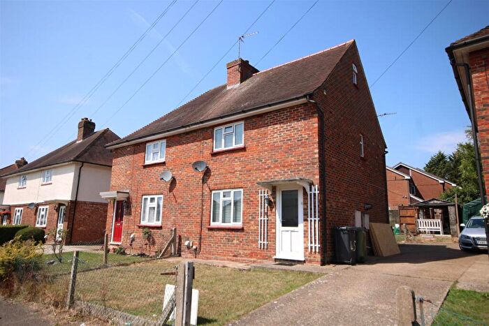 3 Bedroom House To Rent In Fentum Road, Guildford, GU2