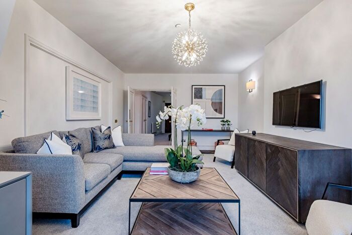 4 Bedroom Flat To Rent In Park Road, London, NW8