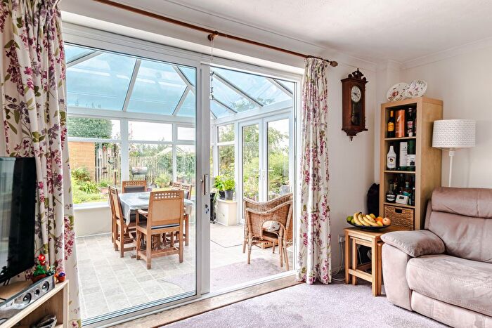 4 Bedroom Detached House For Sale In Hall Farm Close, Riccall, York, YO19