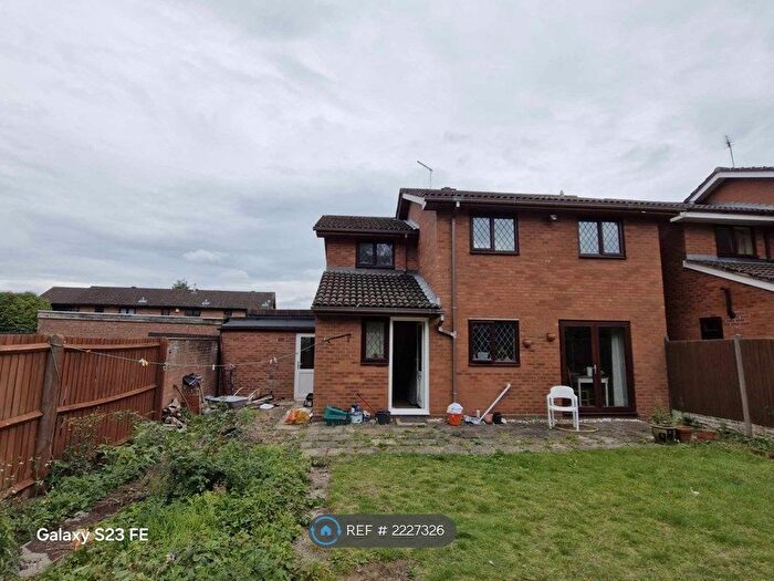 Studio To Rent In Oakslade Drive, Solihull, B92