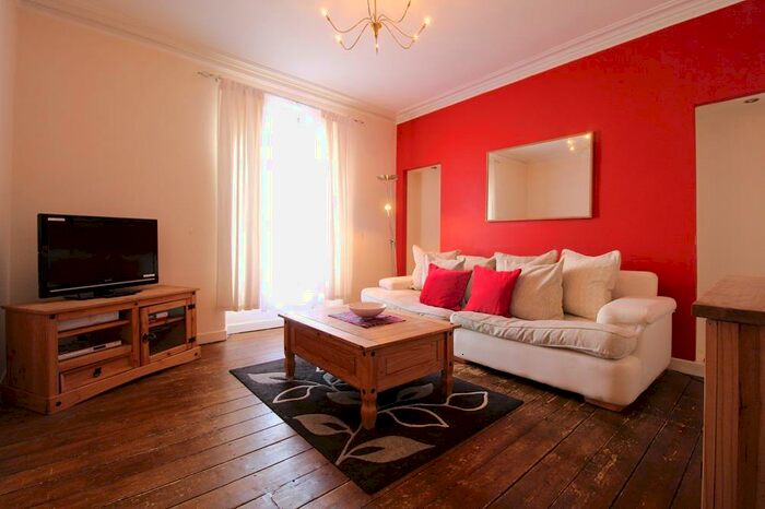 1 Bedroom Flat To Rent In Portland Street, First Right, AB11