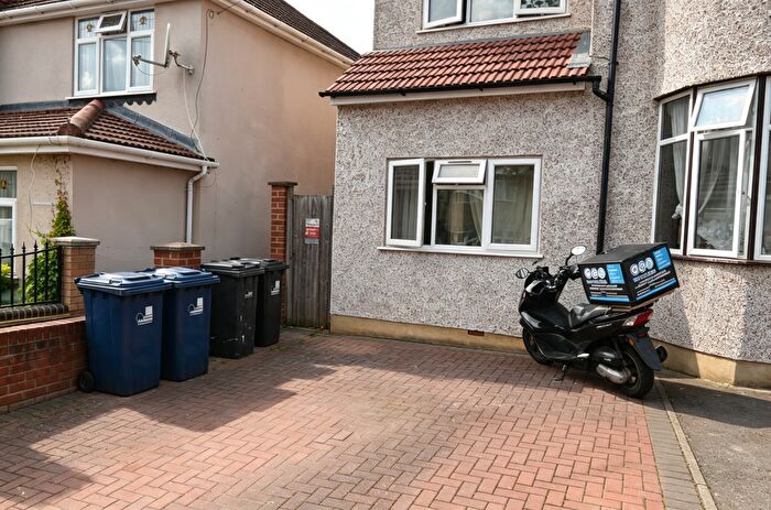 1 Bedroom Semi-Detached House To Rent In Twickenham Gardens, Wembley, UB6