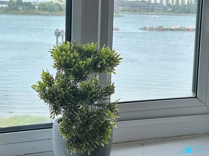 1 Bedroom Flat To Rent In Doust Way, Rochester, ME1