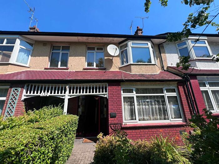 4 Bedroom Detached House To Rent In Downhills Park Road, London, N17