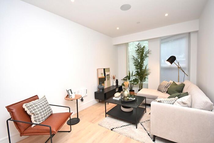 2 Bedroom Apartment To Rent In Virginia House, Walton Street, Central Aylesbury, HP21