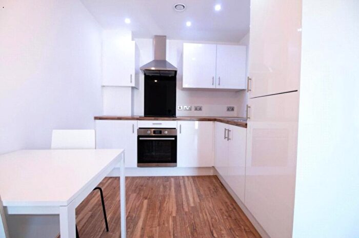 1 Bedroom Flat To Rent In The Tower, Plaza Boulevard, Liverpool, L8