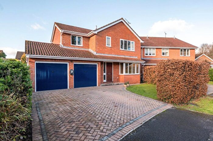 4 Bedroom Detached House For Sale In Leven Close, Chandler's Ford, SO53