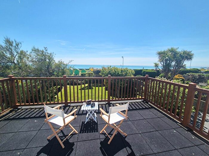 5 Bedroom Detached House For Sale In Culver Road, Felpham, PO22