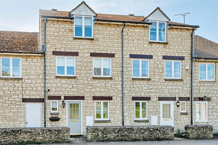 3 Bedroom Terraced House For Sale In Shipton Road, Milton-Under-Wychwood, Chipping Norton, OX7