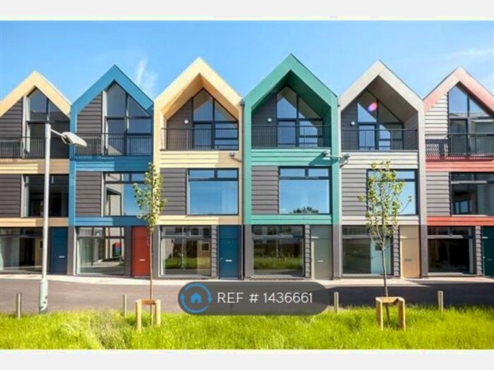 2 Bedroom Flat To Rent In Willow House, London, SE4