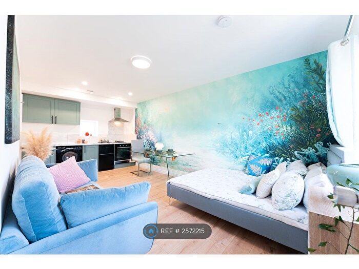 Studio To Rent In Chieftain Way, Cambridge, CB4