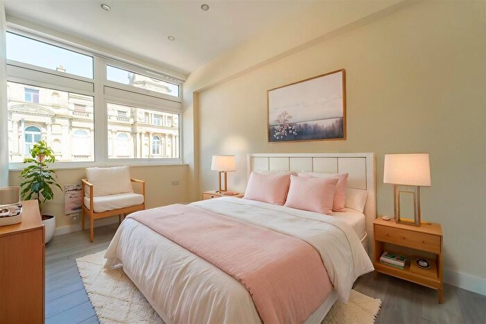 2 Bedroom Flat To Rent In Manchester Road, Burnley, BB11