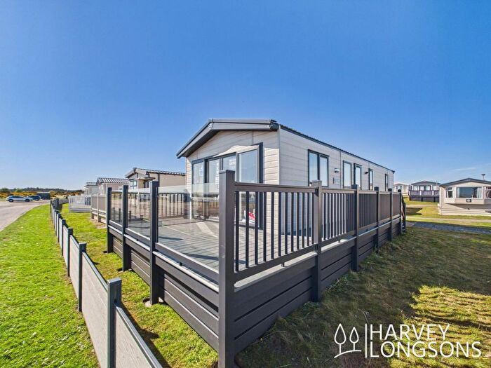 3 Bedroom Park Home For Sale In Seatown, Lossiemouth, IV31