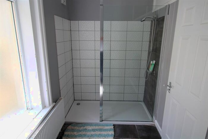 5 Bedroom Terraced House To Rent In Victory Road, Portsmouth, PO1