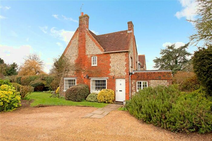 2 Bedroom Semi-Detached House For Sale In West Lavant, Chichester, West Sussex, PO18