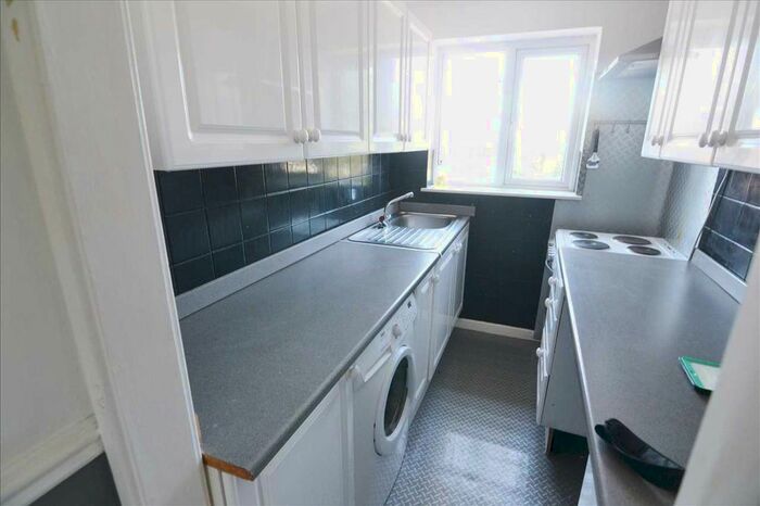 2 Bedroom Flat To Rent In Sundial Lane, Great Barr, Great Barr, B43