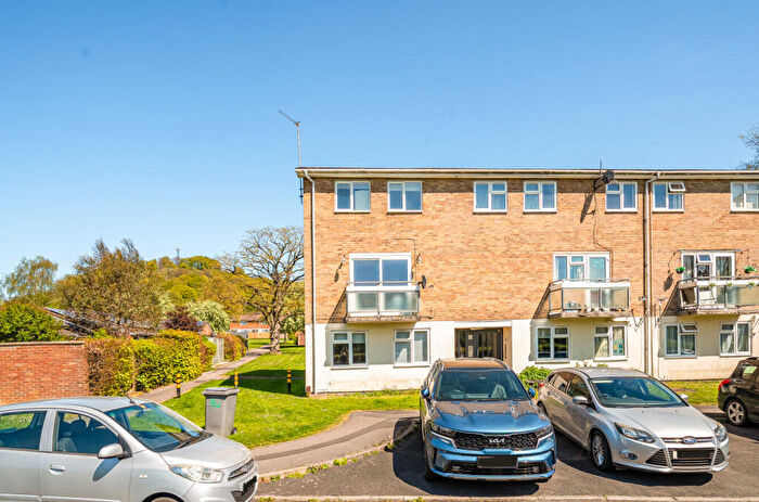 3 Bedroom Ground Maisonette For Sale In Portway Lane, Warminster, BA12