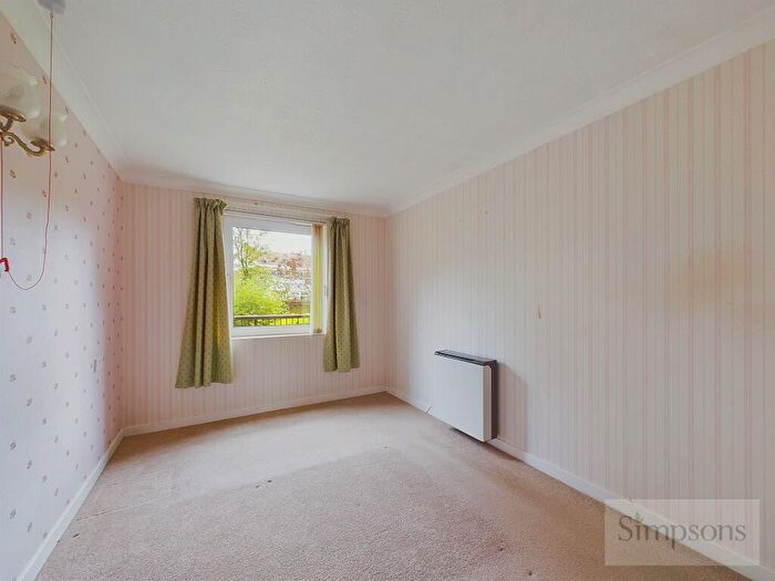 1 Bedroom Flat For Sale In Caldecott Road, Cygnet Court Caldecott Road, OX14