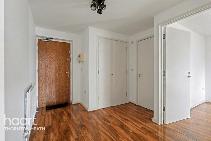 2 Bedroom Apartment For Sale In Parchmore Road, Thornton Heath, CR7